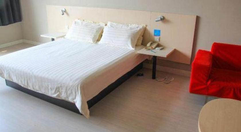 Jinjiang Inn Jinan Daminghu New Scenic Area Lishan Road מראה חיצוני תמונה